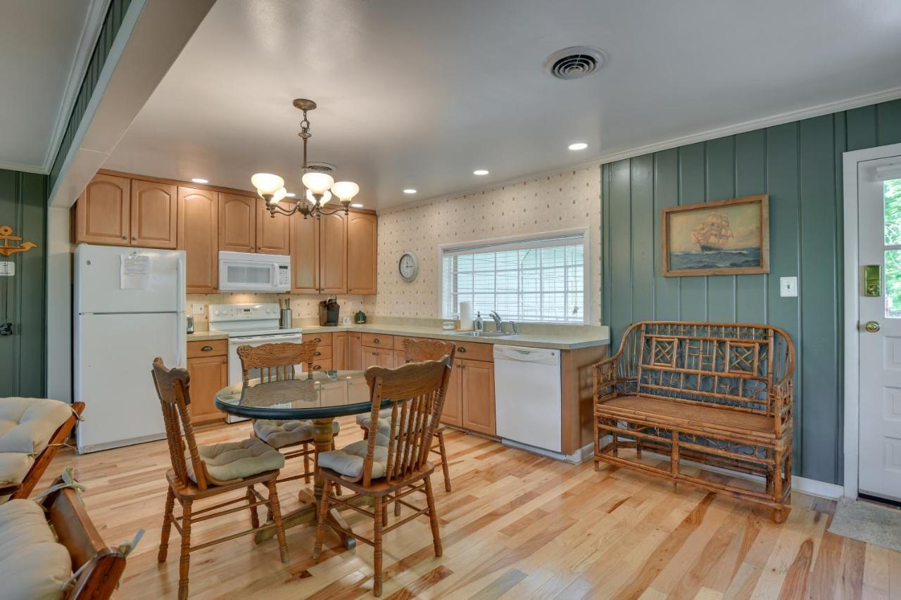 Waterfront Annapolis Home Fire Pit And Fishing Pier Exterior foto