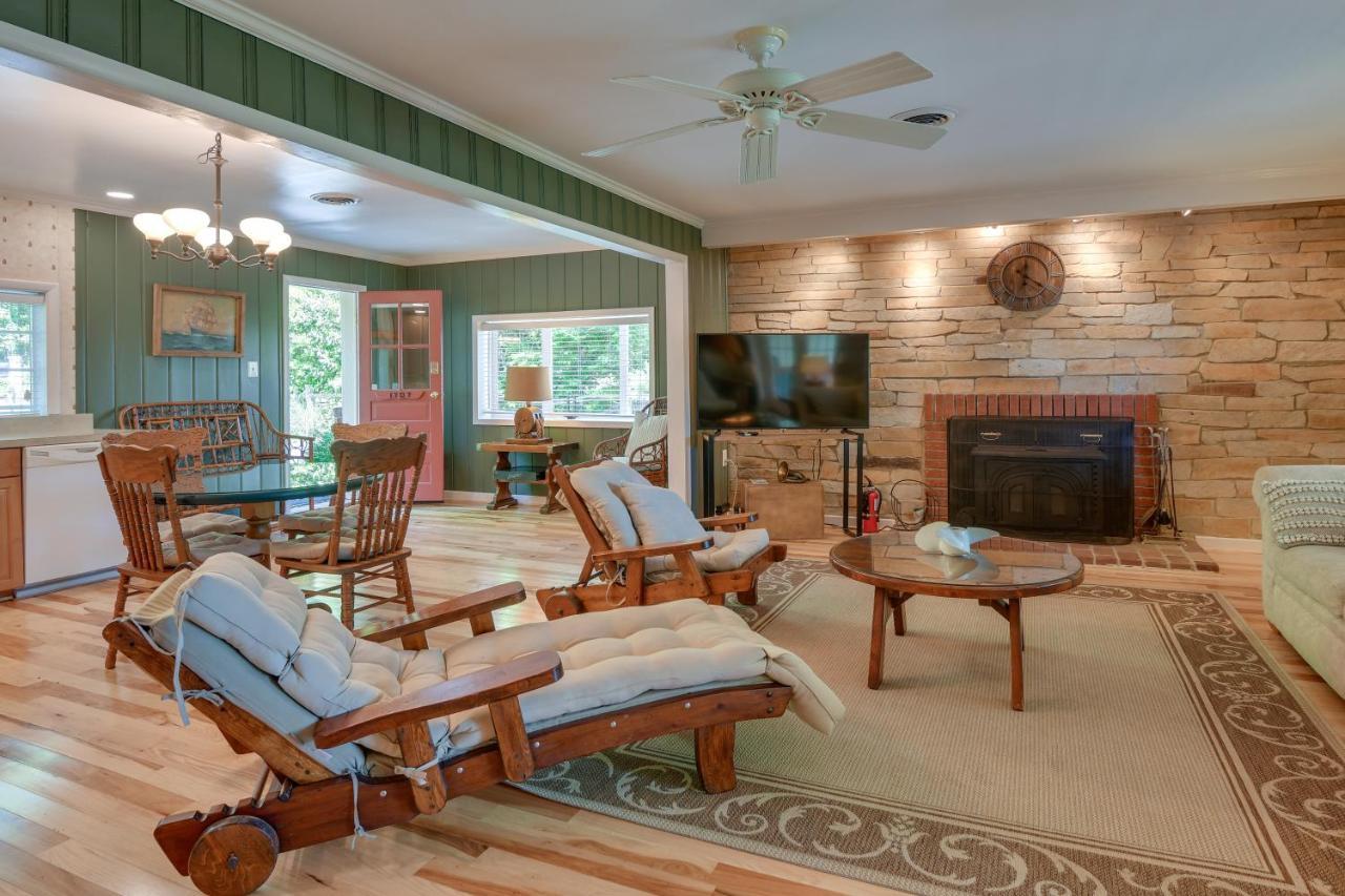 Waterfront Annapolis Home Fire Pit And Fishing Pier Exterior foto