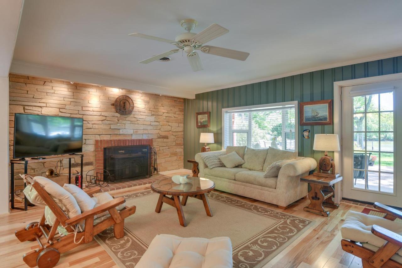 Waterfront Annapolis Home Fire Pit And Fishing Pier Exterior foto