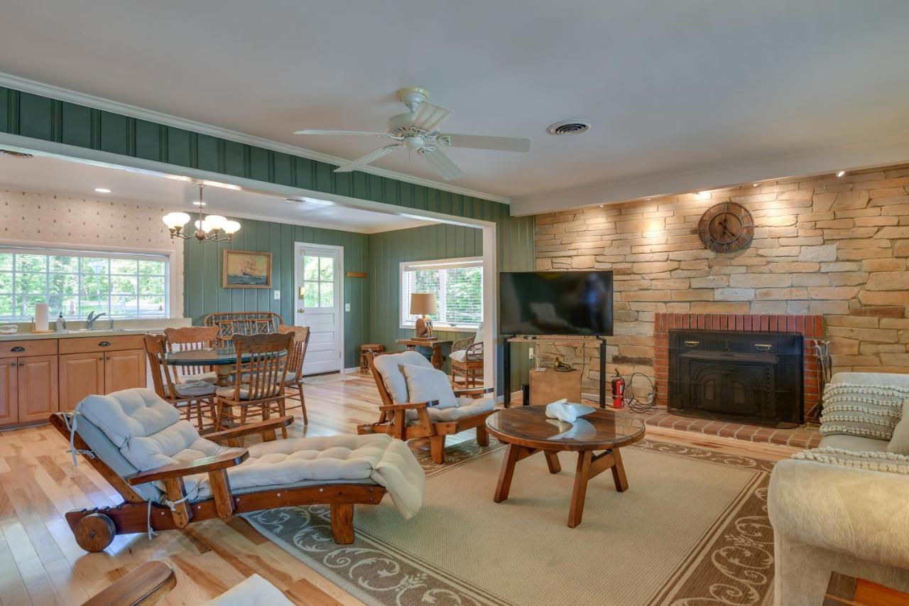Waterfront Annapolis Home Fire Pit And Fishing Pier Exterior foto